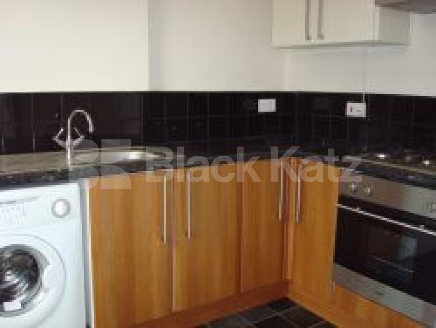 			1 Bedroom, 1 bath, 1 reception Flat			 Abbey Road, ST JOHNS WOOD NW8